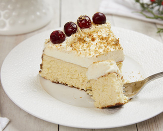 Donatella’s Slice of Joy Cheesecake