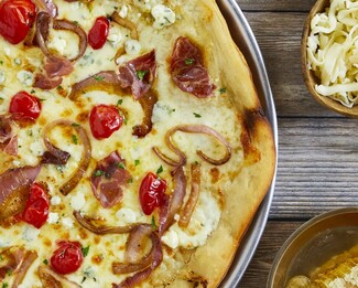 Galbani® Premio & Peppadew Pizza
